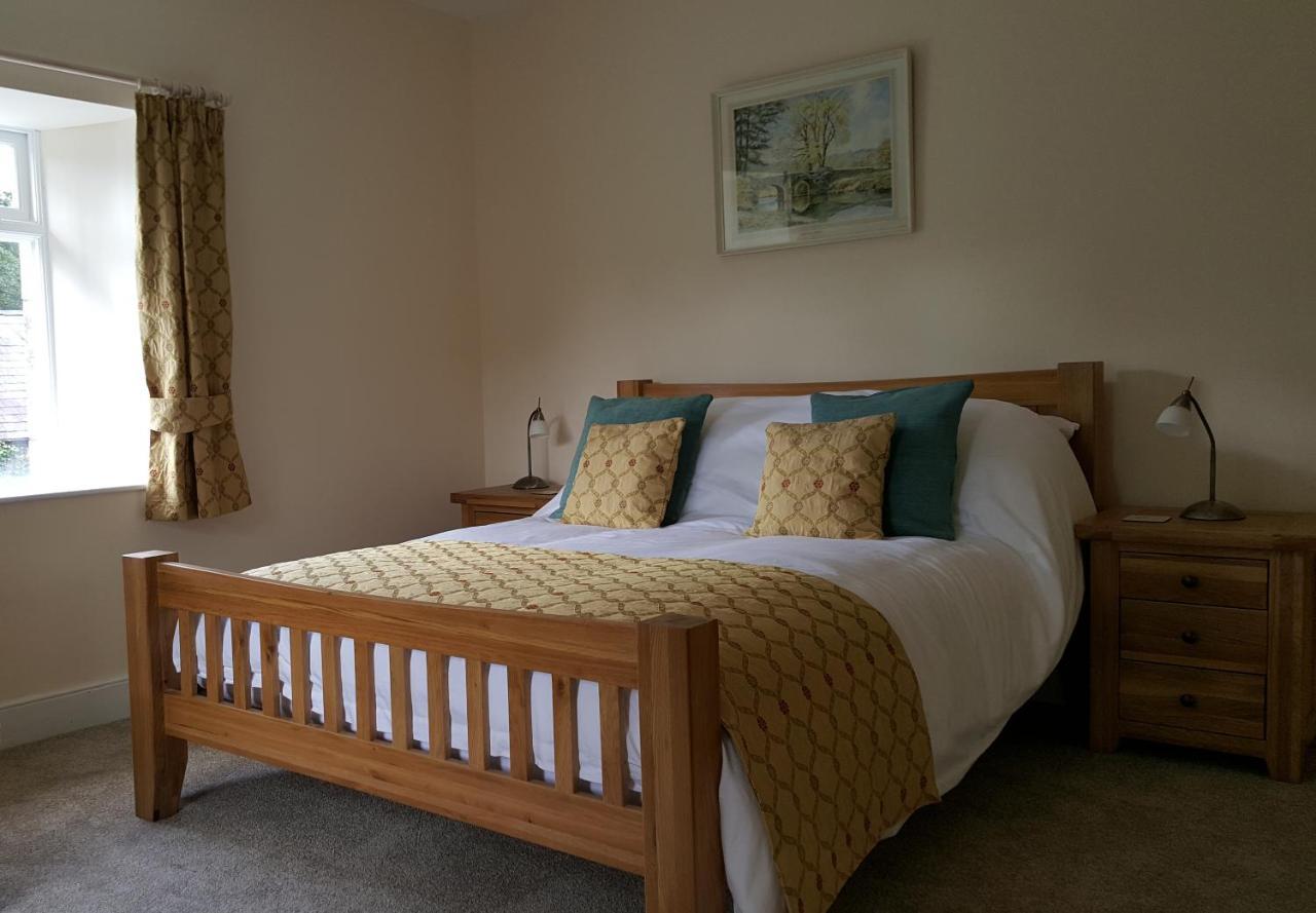 Pontyclerc Farm House Bed And Breakfast Ammanford Dış mekan fotoğraf